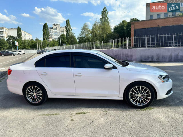 Белый Фольксваген Джетта, объемом двигателя 1.8 л и пробегом 216 тыс. км за 9000 $, фото 5 на Automoto.ua