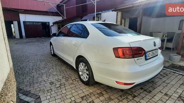 Белый Фольксваген Джетта, объемом двигателя 1.39 л и пробегом 160 тыс. км за 8200 $, фото 19 на Automoto.ua