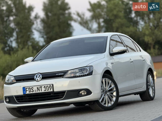 Белый Фольксваген Джетта, объемом двигателя 1.4 л и пробегом 243 тыс. км за 10999 $, фото 16 на Automoto.ua