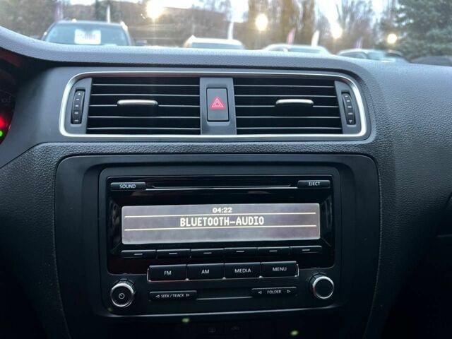 Білий Фольксваген Джетта, об'ємом двигуна 2 л та пробігом 206 тис. км за 8999 $, фото 10 на Automoto.ua