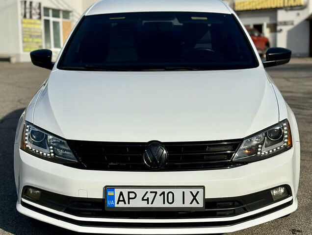 Білий Фольксваген Джетта, об'ємом двигуна 1.8 л та пробігом 203 тис. км за 9800 $, фото 2 на Automoto.ua