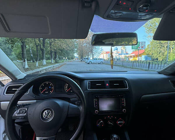 Белый Фольксваген Джетта, объемом двигателя 1.97 л и пробегом 305 тыс. км за 7800 $, фото 11 на Automoto.ua