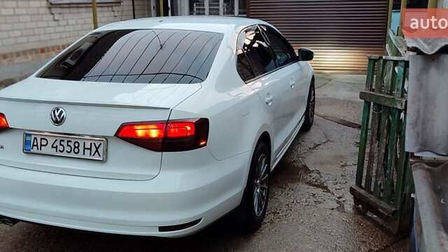 Білий Фольксваген Джетта, об'ємом двигуна 2 л та пробігом 151 тис. км за 10000 $, фото 8 на Automoto.ua