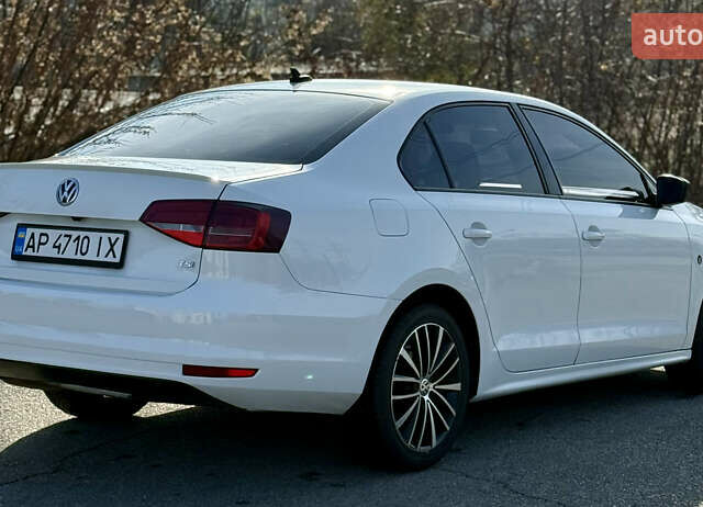 Білий Фольксваген Джетта, об'ємом двигуна 1.8 л та пробігом 203 тис. км за 9800 $, фото 7 на Automoto.ua