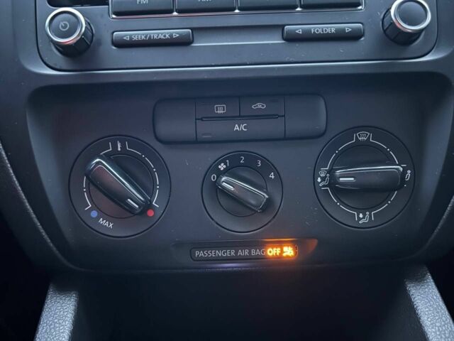 Білий Фольксваген Джетта, об'ємом двигуна 2 л та пробігом 206 тис. км за 8999 $, фото 11 на Automoto.ua