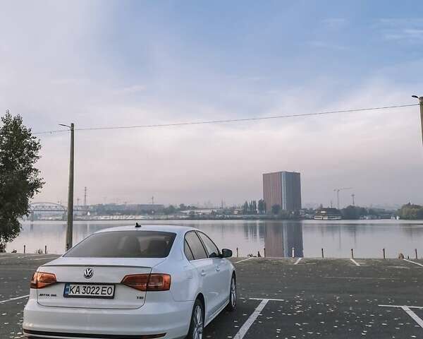 Белый Фольксваген Джетта, объемом двигателя 1.8 л и пробегом 123 тыс. км за 10700 $, фото 5 на Automoto.ua