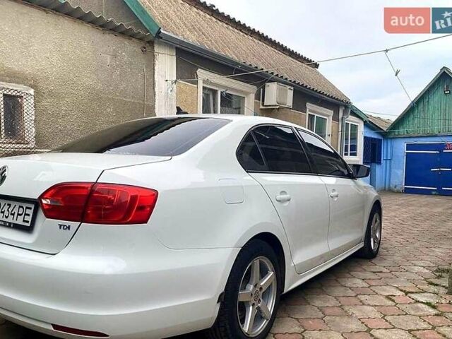 Белый Фольксваген Джетта, объемом двигателя 2 л и пробегом 320 тыс. км за 7100 $, фото 3 на Automoto.ua