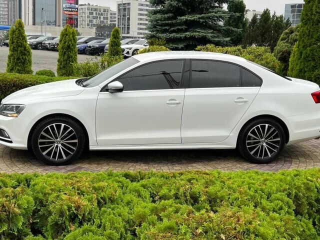 Білий Фольксваген Джетта, об'ємом двигуна 2 л та пробігом 167 тис. км за 12290 $, фото 3 на Automoto.ua