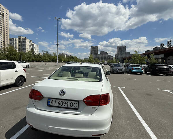 Білий Фольксваген Джетта, об'ємом двигуна 1.8 л та пробігом 157 тис. км за 10110 $, фото 6 на Automoto.ua
