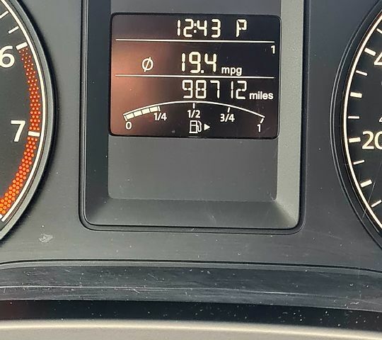 Белый Фольксваген Джетта, объемом двигателя 2 л и пробегом 158 тыс. км за 8000 $, фото 7 на Automoto.ua
