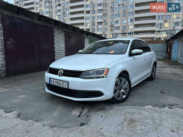 Білий Фольксваген Джетта, об'ємом двигуна 1.8 л та пробігом 250 тис. км за 6700 $, фото 1 на Automoto.ua