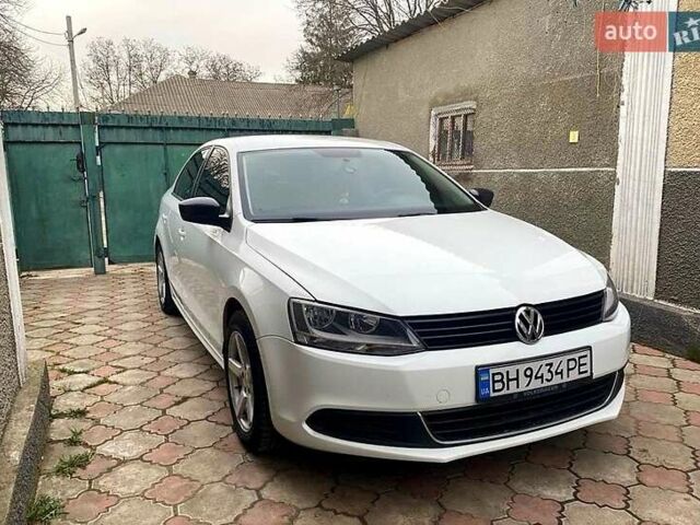 Белый Фольксваген Джетта, объемом двигателя 2 л и пробегом 320 тыс. км за 7100 $, фото 5 на Automoto.ua