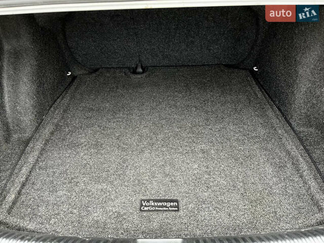 Белый Фольксваген Джетта, объемом двигателя 1.97 л и пробегом 270 тыс. км за 9500 $, фото 27 на Automoto.ua