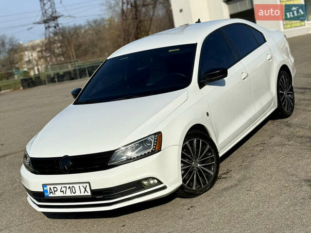 Білий Фольксваген Джетта, об'ємом двигуна 1.8 л та пробігом 203 тис. км за 9800 $, фото 5 на Automoto.ua