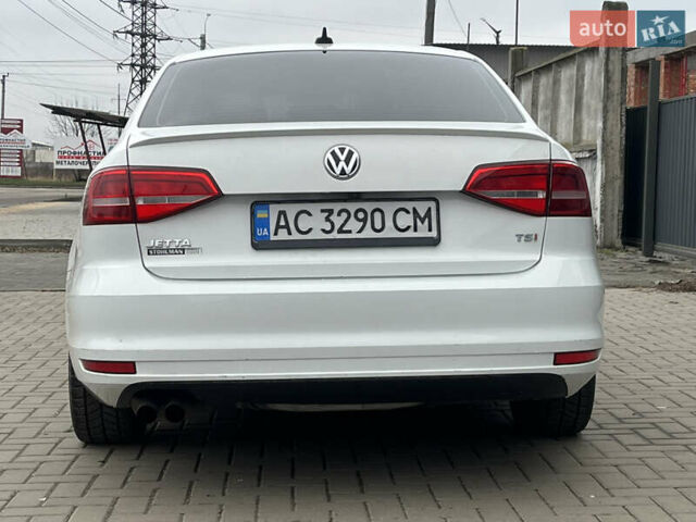 Белый Фольксваген Джетта, объемом двигателя 1.8 л и пробегом 258 тыс. км за 8500 $, фото 4 на Automoto.ua