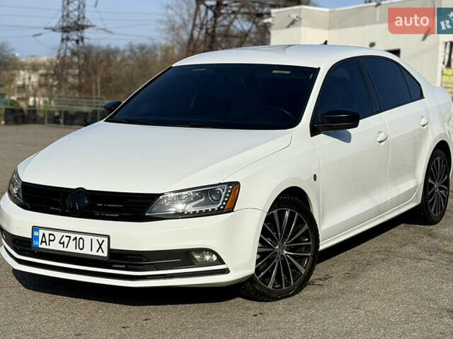 Білий Фольксваген Джетта, об'ємом двигуна 1.8 л та пробігом 203 тис. км за 9800 $, фото 4 на Automoto.ua