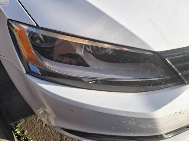 Белый Фольксваген Джетта, объемом двигателя 1.8 л и пробегом 220 тыс. км за 9500 $, фото 5 на Automoto.ua