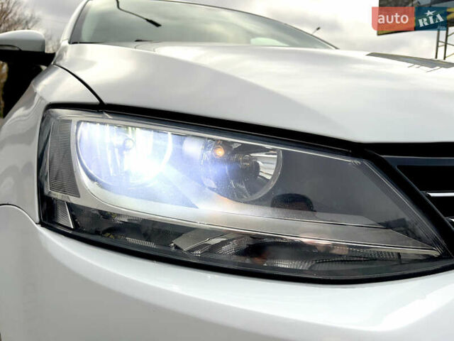 Білий Фольксваген Джетта, об'ємом двигуна 1.97 л та пробігом 195 тис. км за 11300 $, фото 5 на Automoto.ua