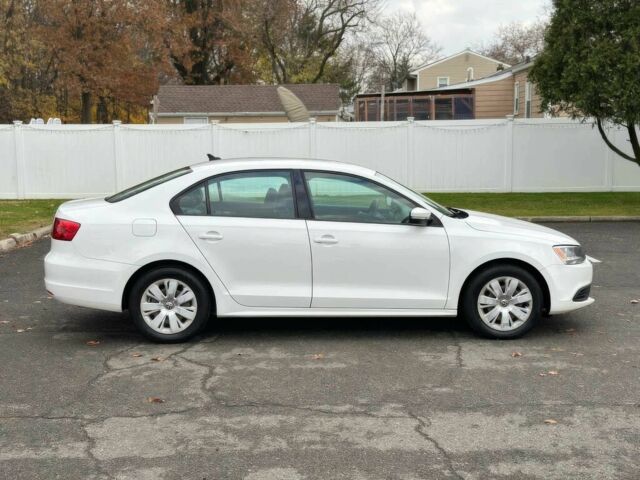 Белый Фольксваген Джетта, объемом двигателя 1.8 л и пробегом 88 тыс. км за 6000 $, фото 5 на Automoto.ua