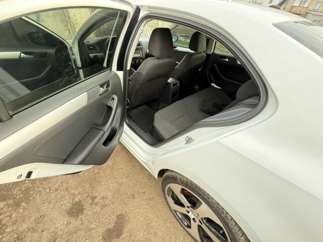 Білий Фольксваген Джетта, об'ємом двигуна 2 л та пробігом 195 тис. км за 8700 $, фото 18 на Automoto.ua