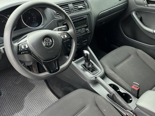 Белый Фольксваген Джетта, объемом двигателя 2 л и пробегом 185 тыс. км за 9399 $, фото 11 на Automoto.ua