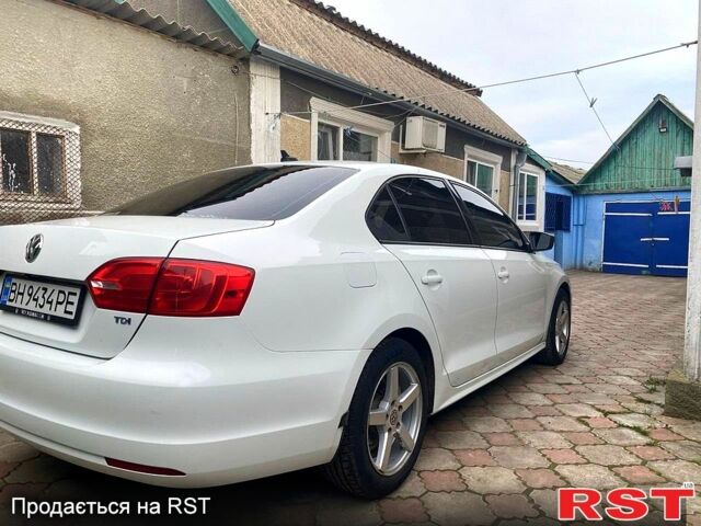 Білий Фольксваген Джетта, об'ємом двигуна 2 л та пробігом 320 тис. км за 7100 $, фото 4 на Automoto.ua