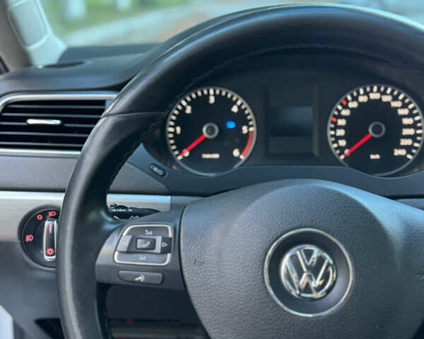 Білий Фольксваген Джетта, об'ємом двигуна 1.97 л та пробігом 305 тис. км за 8200 $, фото 5 на Automoto.ua