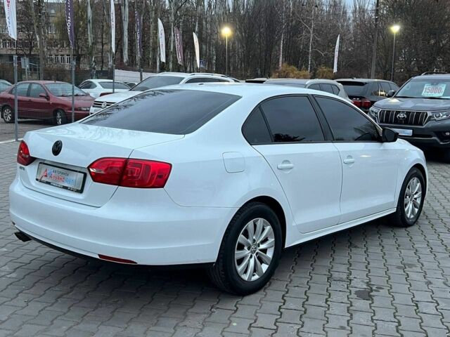 Білий Фольксваген Джетта, об'ємом двигуна 2 л та пробігом 206 тис. км за 8999 $, фото 6 на Automoto.ua