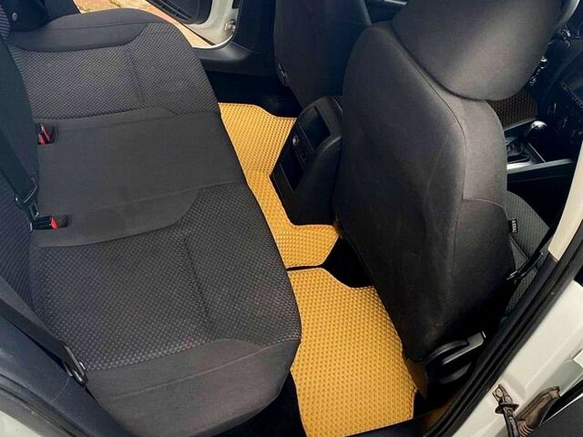 Білий Фольксваген Джетта, об'ємом двигуна 2 л та пробігом 320 тис. км за 7100 $, фото 7 на Automoto.ua