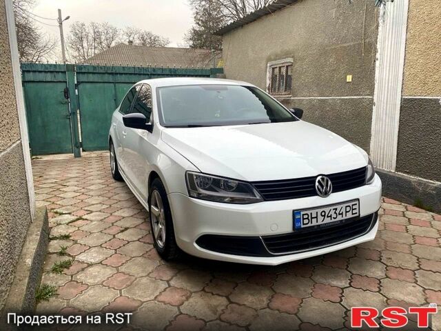 Білий Фольксваген Джетта, об'ємом двигуна 2 л та пробігом 320 тис. км за 7100 $, фото 6 на Automoto.ua