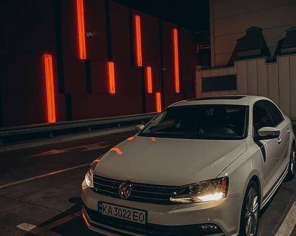 Белый Фольксваген Джетта, объемом двигателя 1.8 л и пробегом 123 тыс. км за 10700 $, фото 7 на Automoto.ua