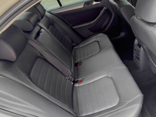 Белый Фольксваген Джетта, объемом двигателя 1.8 л и пробегом 80 тыс. км за 2900 $, фото 8 на Automoto.ua