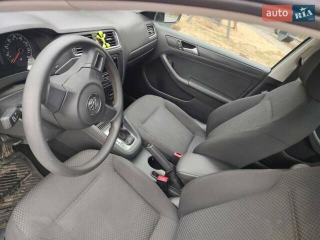 Белый Фольксваген Джетта, объемом двигателя 2 л и пробегом 141 тыс. км за 10500 $, фото 9 на Automoto.ua