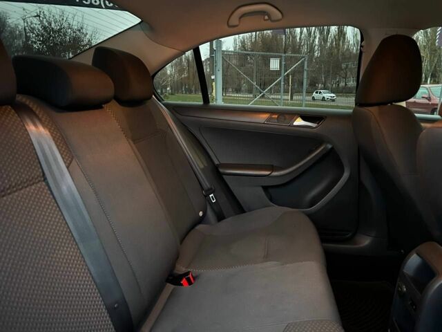 Білий Фольксваген Джетта, об'ємом двигуна 2 л та пробігом 206 тис. км за 8999 $, фото 17 на Automoto.ua