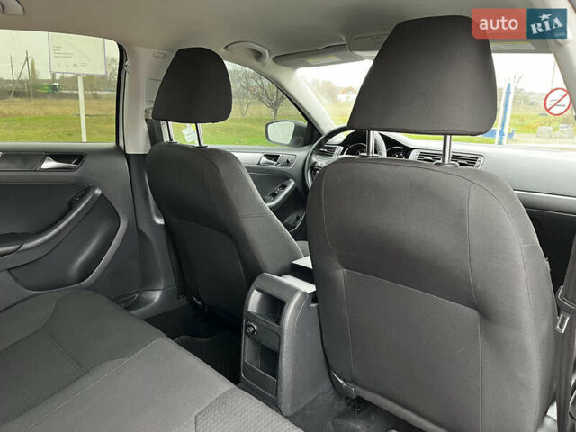 Белый Фольксваген Джетта, объемом двигателя 1.97 л и пробегом 270 тыс. км за 9500 $, фото 30 на Automoto.ua