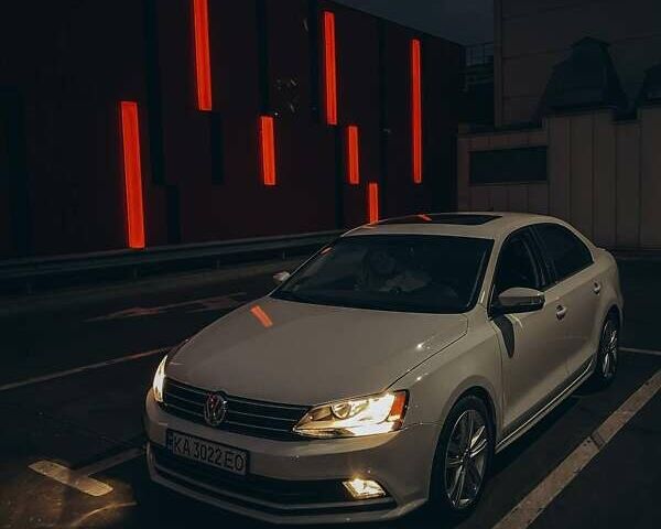 Белый Фольксваген Джетта, объемом двигателя 1.8 л и пробегом 123 тыс. км за 10700 $, фото 8 на Automoto.ua