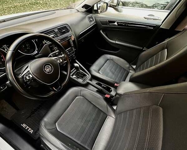 Белый Фольксваген Джетта, объемом двигателя 1.8 л и пробегом 123 тыс. км за 10700 $, фото 9 на Automoto.ua