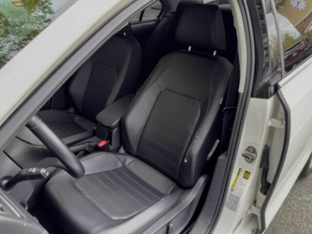 Белый Фольксваген Джетта, объемом двигателя 1.8 л и пробегом 80 тыс. км за 2900 $, фото 6 на Automoto.ua