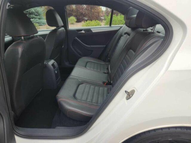 Белый Фольксваген Джетта, объемом двигателя 2 л и пробегом 81 тыс. км за 6500 $, фото 6 на Automoto.ua