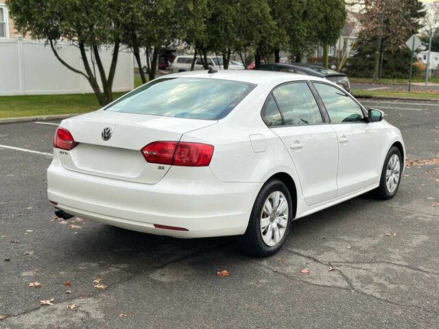 Белый Фольксваген Джетта, объемом двигателя 1.8 л и пробегом 88 тыс. км за 6000 $, фото 4 на Automoto.ua