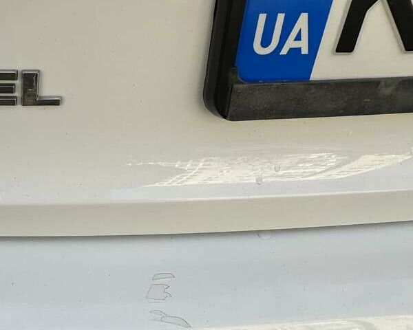 Белый Фольксваген Джетта, объемом двигателя 1.8 л и пробегом 123 тыс. км за 10700 $, фото 15 на Automoto.ua