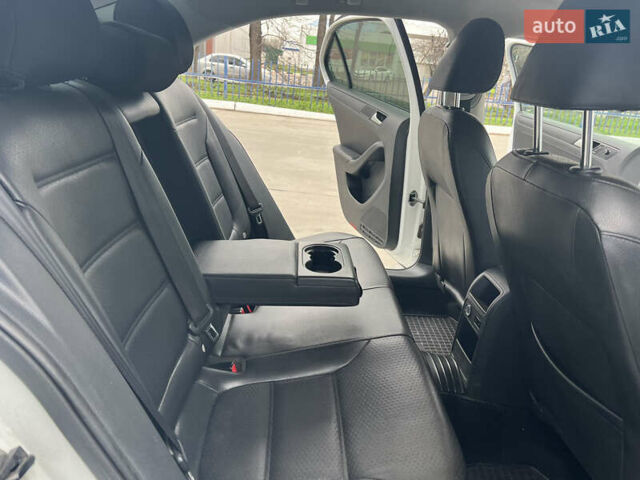 Белый Фольксваген Джетта, объемом двигателя 1.8 л и пробегом 150 тыс. км за 8750 $, фото 17 на Automoto.ua