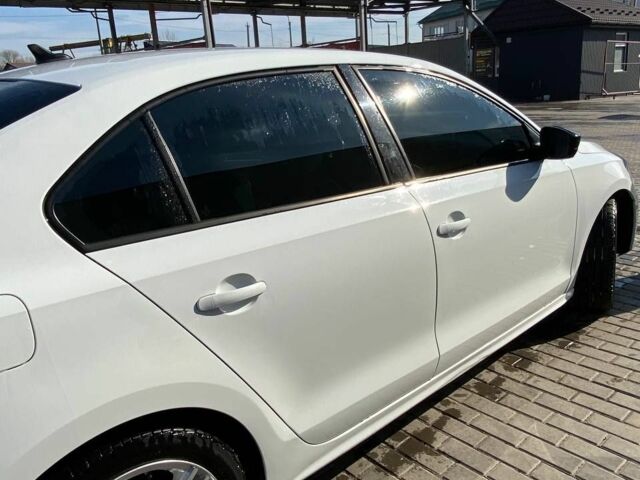 Білий Фольксваген Джетта, об'ємом двигуна 1.8 л та пробігом 156 тис. км за 12500 $, фото 5 на Automoto.ua