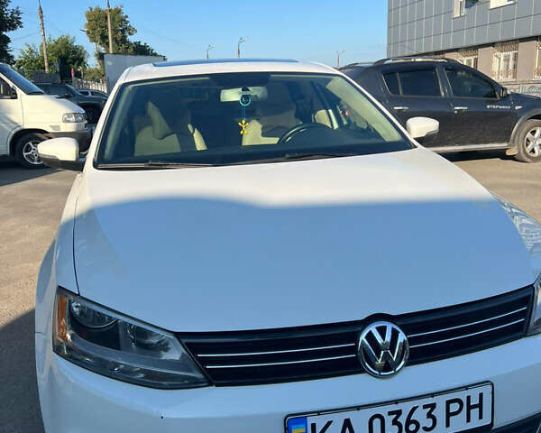 Белый Фольксваген Джетта, объемом двигателя 1.8 л и пробегом 180 тыс. км за 8000 $, фото 8 на Automoto.ua