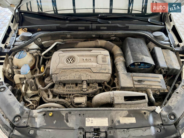 Білий Фольксваген Джетта, об'ємом двигуна 1.8 л та пробігом 141 тис. км за 10400 $, фото 5 на Automoto.ua