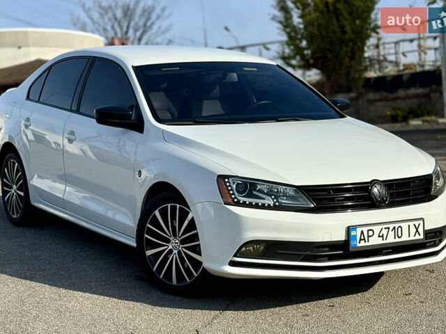 Білий Фольксваген Джетта, об'ємом двигуна 1.8 л та пробігом 203 тис. км за 9800 $, фото 1 на Automoto.ua