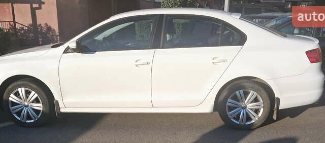 Белый Фольксваген Джетта, объемом двигателя 1.8 л и пробегом 220 тыс. км за 8999 $, фото 1 на Automoto.ua