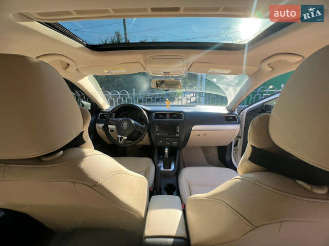 Белый Фольксваген Джетта, объемом двигателя 1.8 л и пробегом 180 тыс. км за 8000 $, фото 6 на Automoto.ua