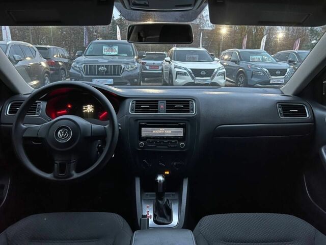 Білий Фольксваген Джетта, об'ємом двигуна 2 л та пробігом 206 тис. км за 8999 $, фото 9 на Automoto.ua