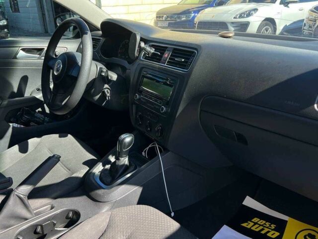 Белый Фольксваген Джетта, объемом двигателя 2 л и пробегом 233 тыс. км за 8700 $, фото 18 на Automoto.ua